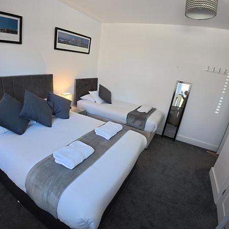 Oakhurst Gatwick B&B Crawley  Exteriér fotografie