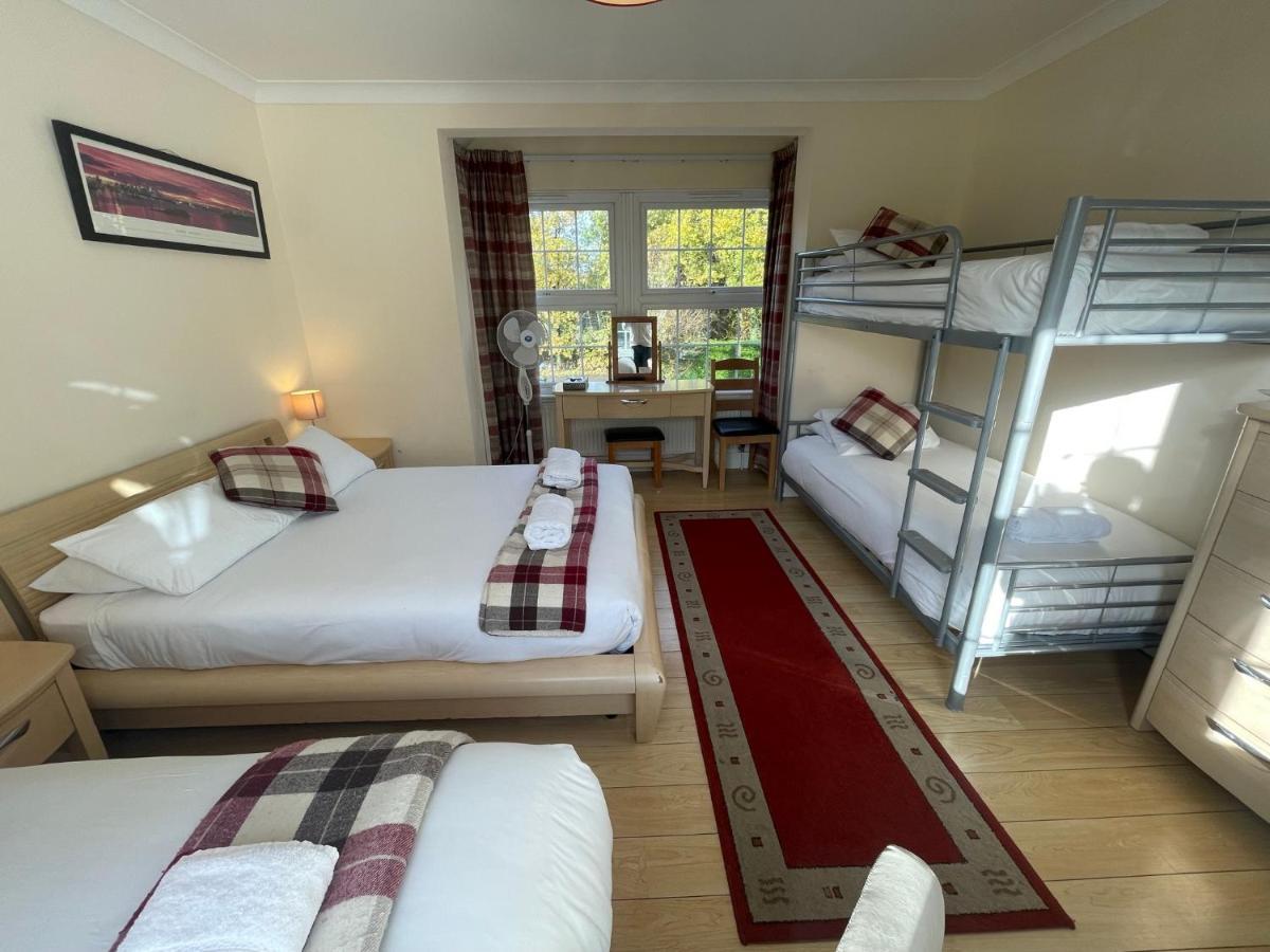 Oakhurst Gatwick B&B Crawley  Exteriér fotografie