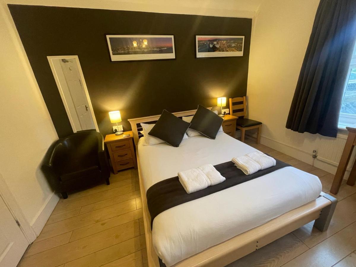 Oakhurst Gatwick B&B Crawley  Exteriér fotografie