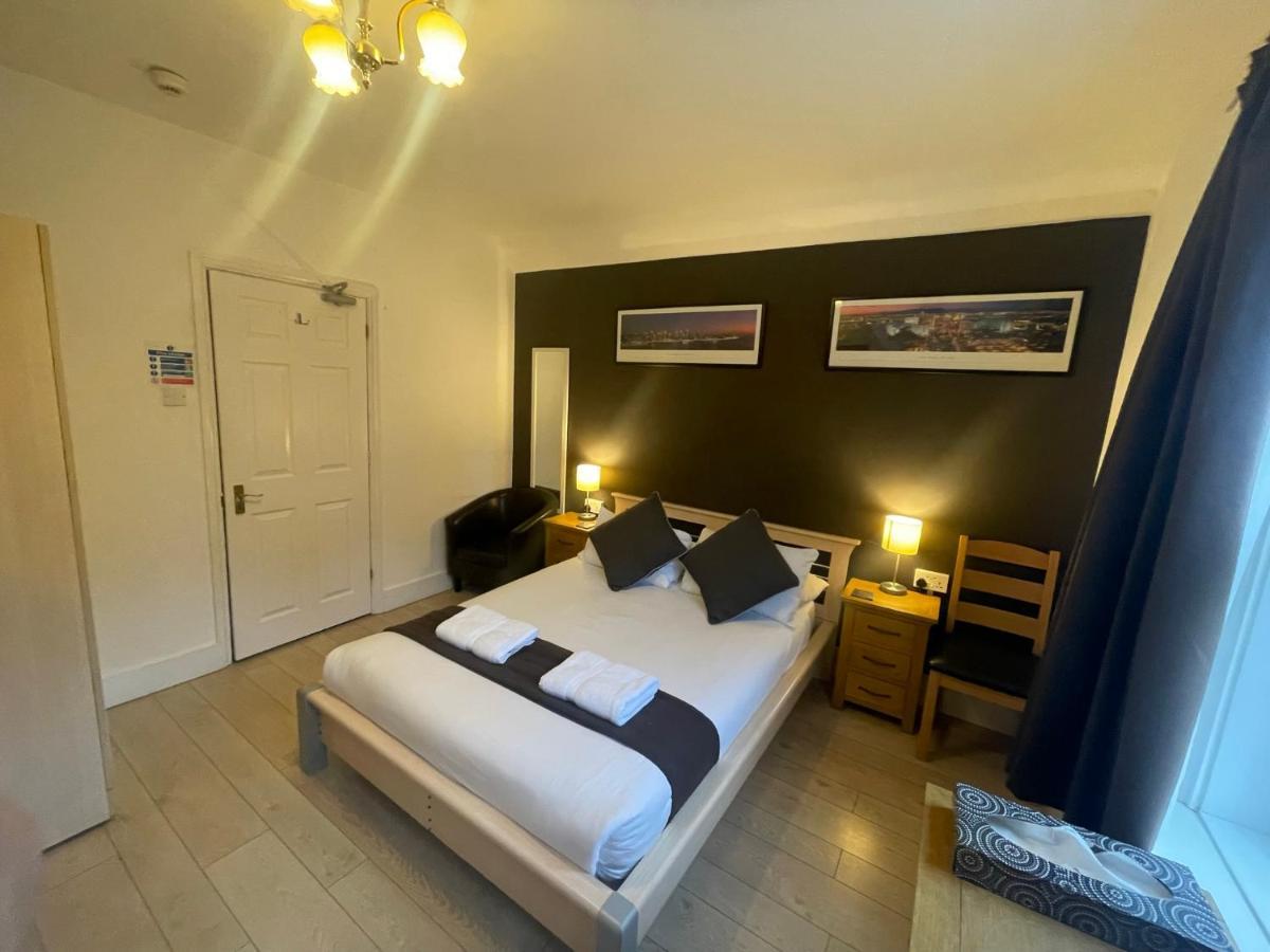 Oakhurst Gatwick B&B Crawley  Exteriér fotografie